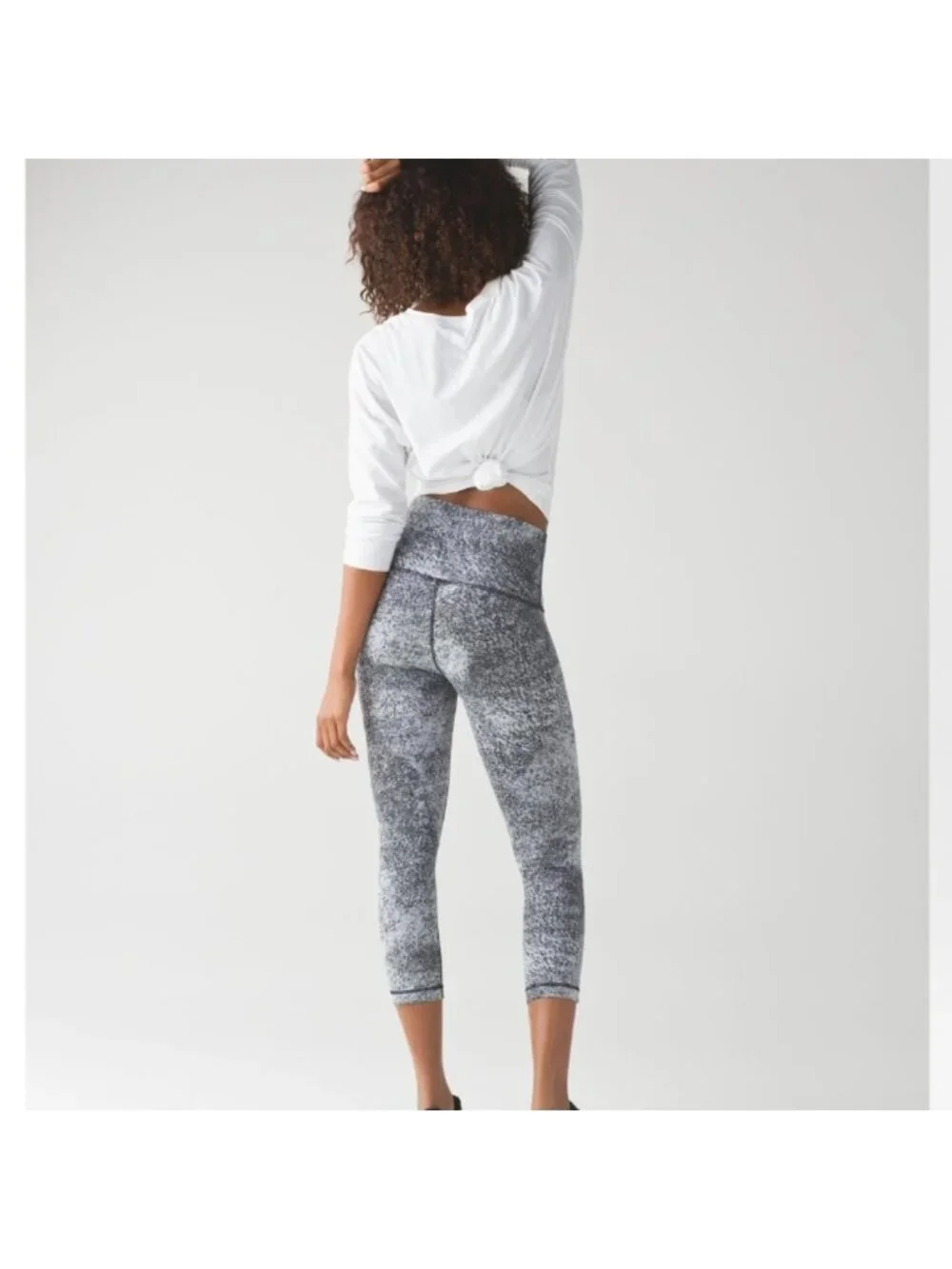 Lululemon Wunder Under Pant (Hi-Rise)Luon Spray Jacquard White Black